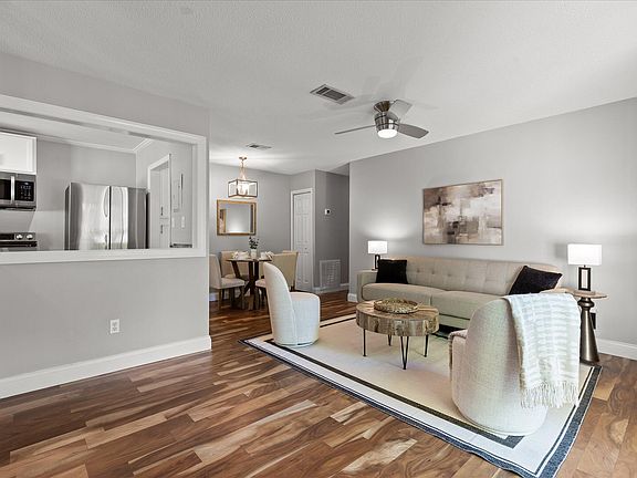 3rd image of 3979 N Quail Ln