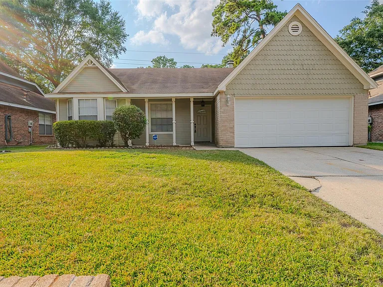 9310 Jan Glen Ln — Photo 1