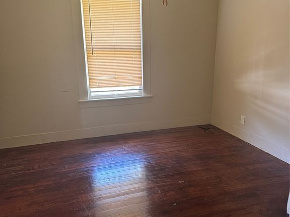 4th image of 1217 Verbena St
