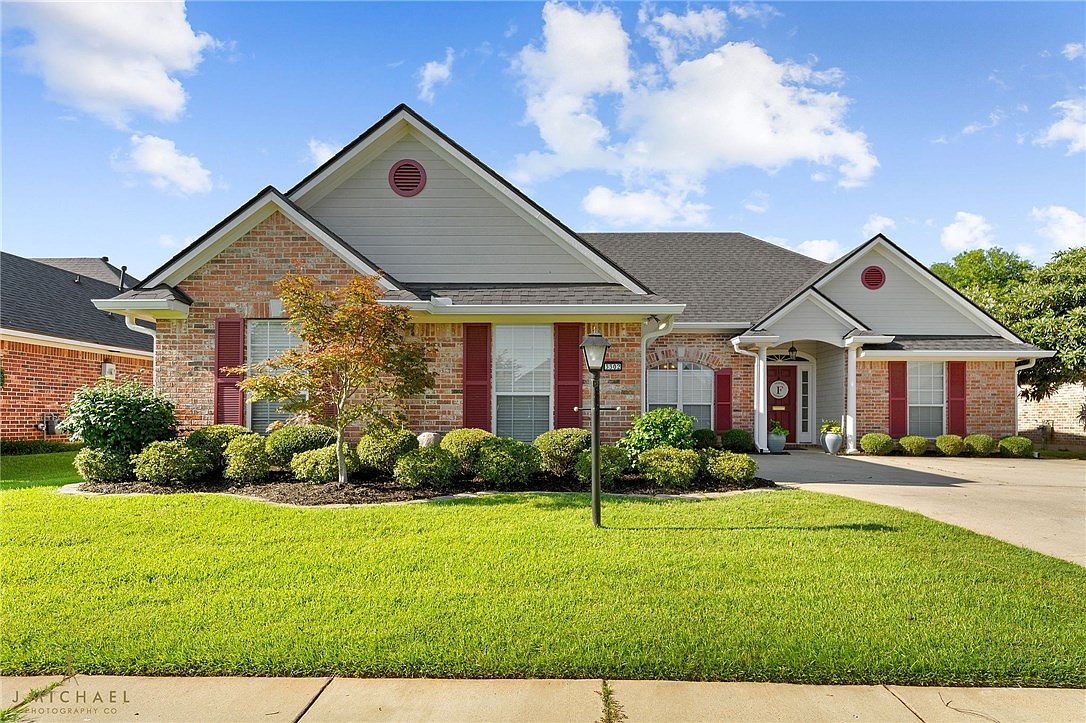 3302 Colonial Dr, Bossier City, LA 71111 Zillow