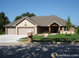 5055 S Prairie View Ct, Battlefield, MO 65619