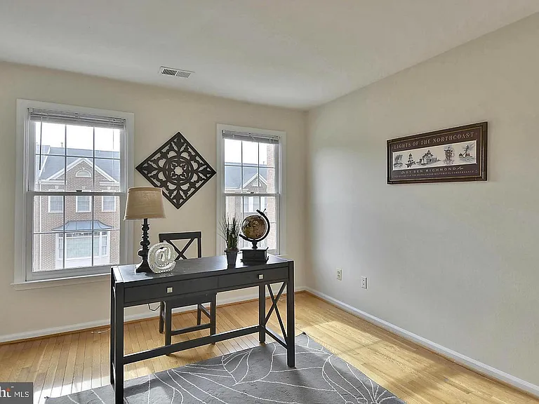 1809 Fawncrest Ct — Photo 12