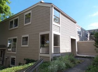 33 Stevens Pl, Rocky Hill, CT 06067