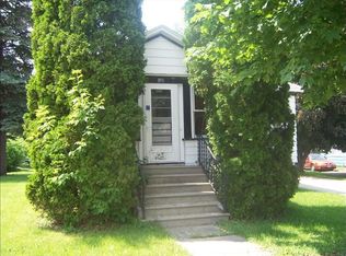125 Jefferson Ave, Omro, WI 54963