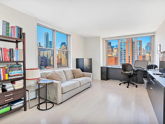 5th image of 137 E 36th St APT 16F