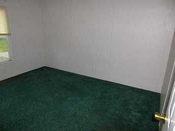 2nd image of 4975 Shakespeare Rd