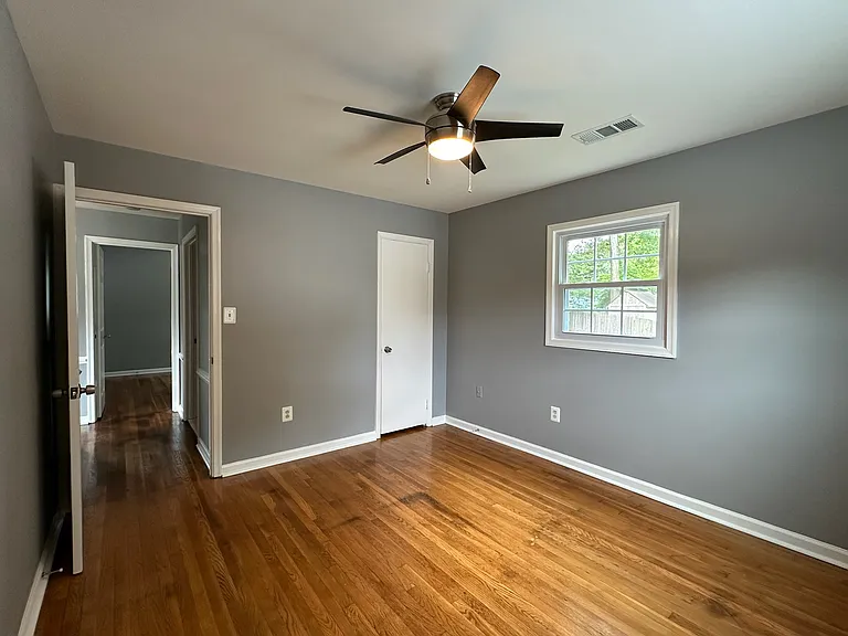 14832 Alabama Ave — Photo 4