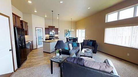 5th image of 325 31st Ave E #937af4682