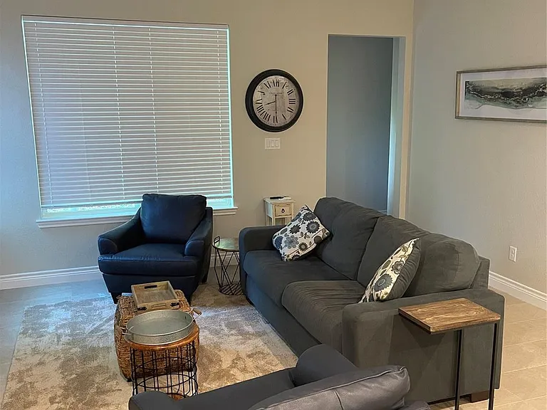 11931 Lakeview Manor Dr — Photo 5