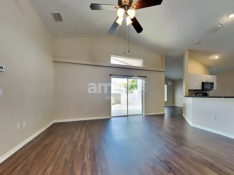 10250 Peoples Loop — Photo 5