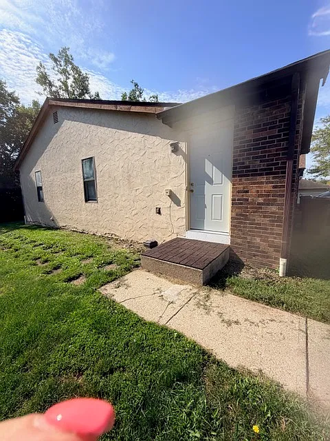2 bed, 1008 sqft, $1,400 — Photo 2