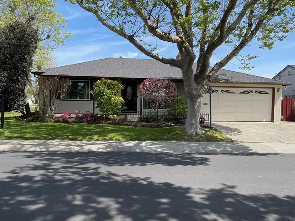 17800 Via Toledo, San Lorenzo, CA 94580