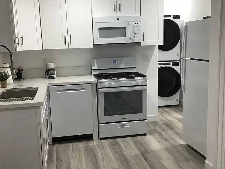 3414 Bayberry Dr #A — Photo 18