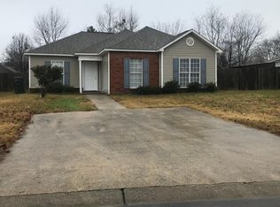 207 Norman Ln, Warner Robins, GA