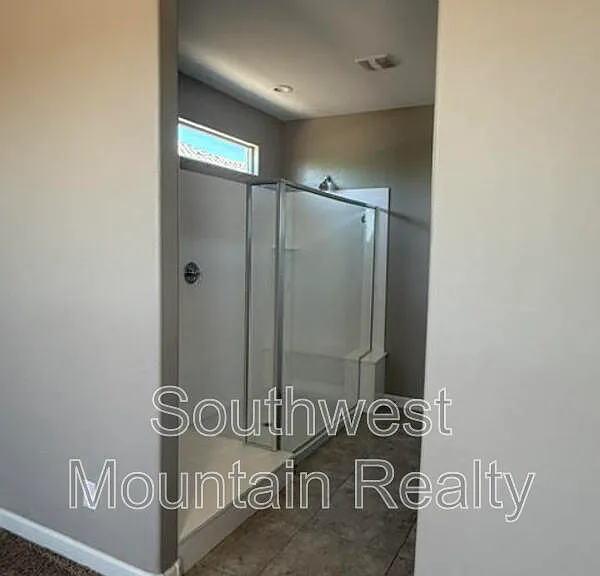 2226 E Comiskey Dr — Photo 13