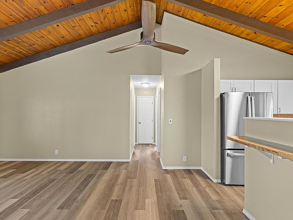 4th image of 16-1632 40th St