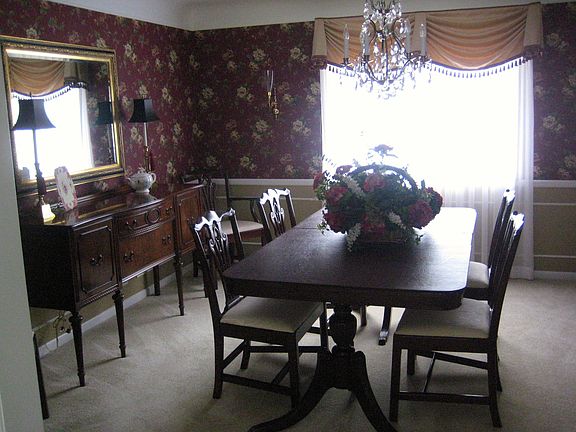 2nd image of 855 Woods Ln