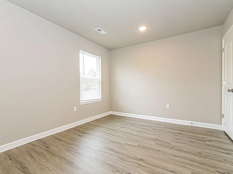8207 SW 3rd St — Photo 13