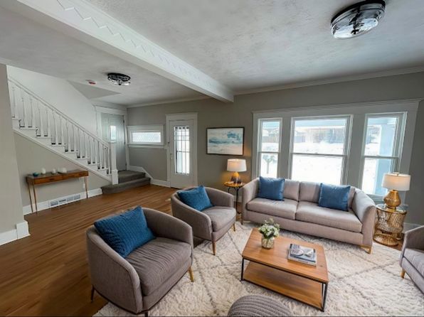 2218 Harlan St, Falls City, NE 68355