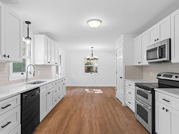 3rd image of 507 W Hensley Street