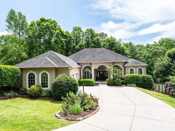 150 Edgewater Ct, Granite Falls, NC 28630