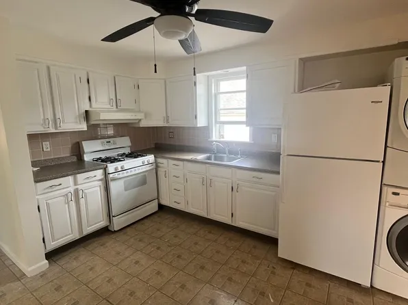 3 Laura St #2, Norwalk, CT 06854