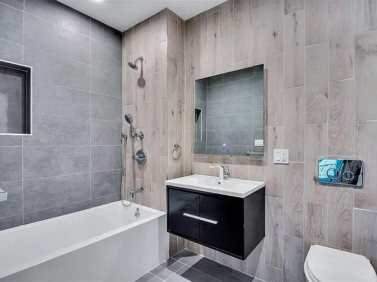 194 Lexington Ave #2 — Photo 10