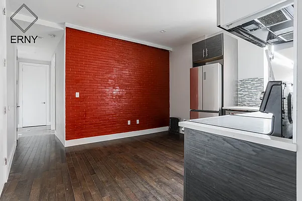 Rented by ERNY LLC | media 3