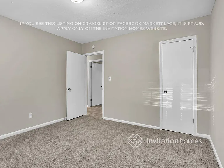 4891 Lehigh Dr — Photo 17