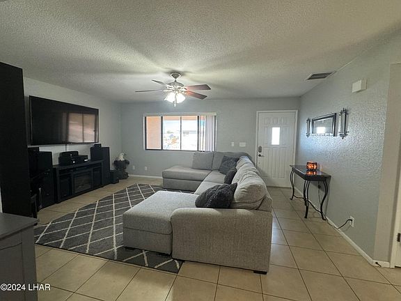 3rd image of 2030 Papago Ln