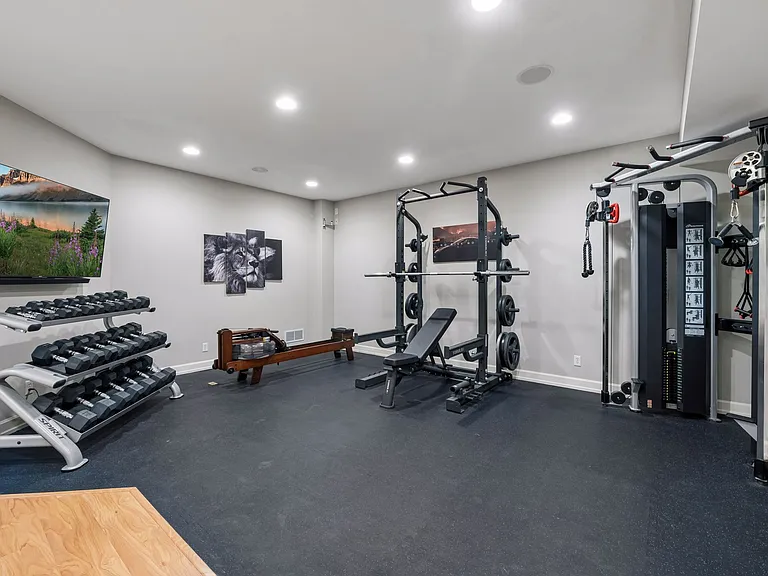 2063 Austrian Pine Ln — Photo 26