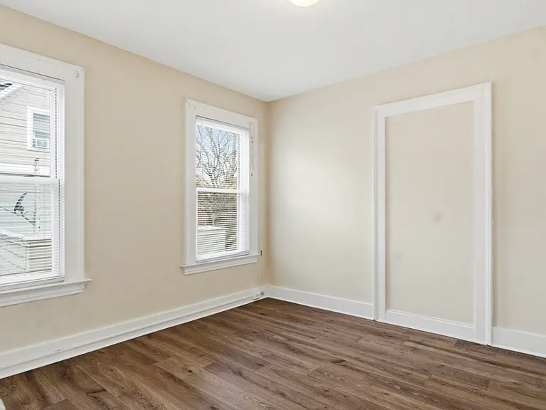 48 Court St #48 — Photo 4