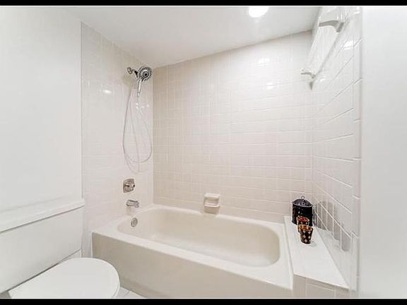 3rd image of 2831 SW 87th Ave APT 703