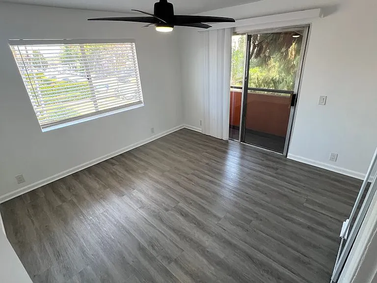 VRA27 LLC- "Villa Regency Apartments" — Photo 49