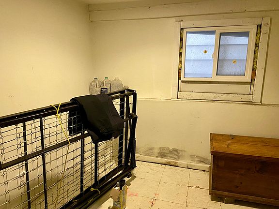 5th image of 3753 W Lyndale St #0