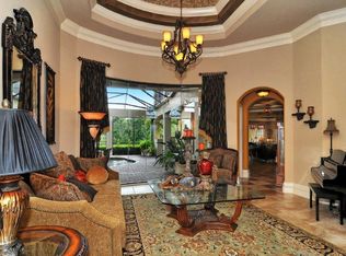 8305 Farington Ct, Bradenton, FL 34202