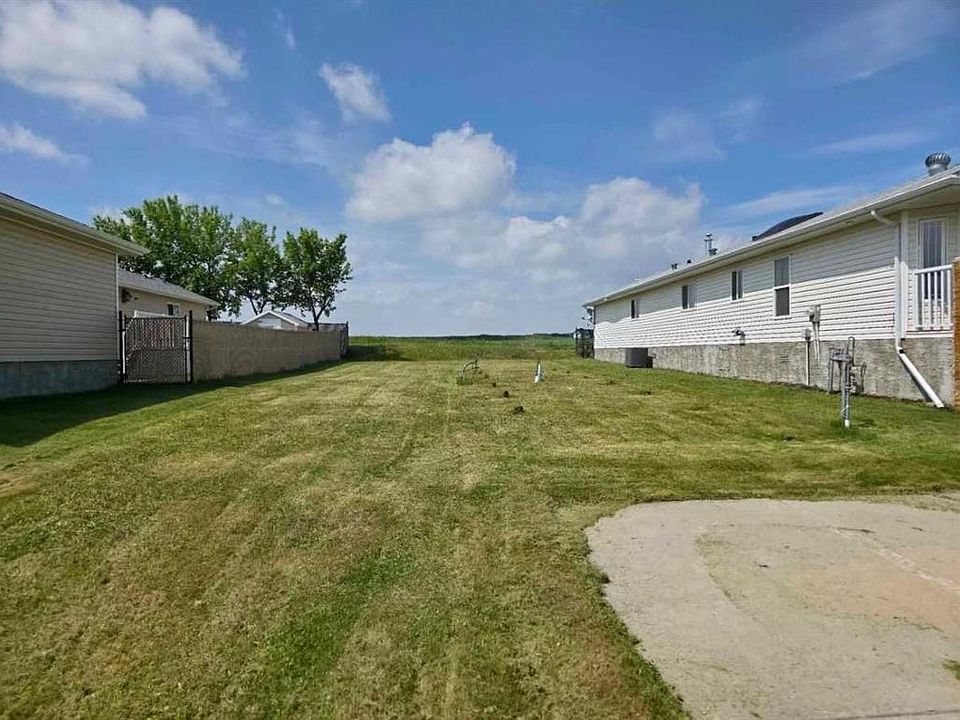 1st image of 12 Baywood Pl #12