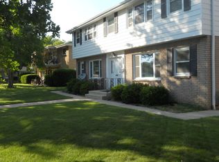 7228 W Honey Creek Dr, Milwaukee, WI 53219