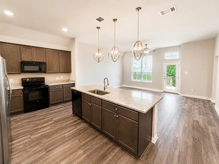 4002 Aransas Dr — Photo 5