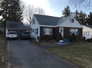 201 Darlington Rd E, Syracuse, NY 13208