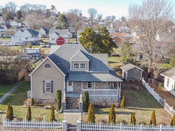 509 W Broadway St, Lenoir City, TN 37771