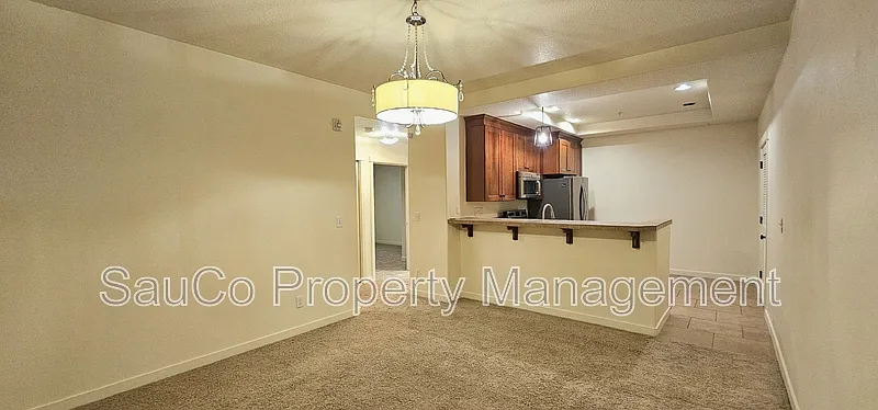 2 bed, 1.0 bath, 855 sqft, $1,895 — Photo 3