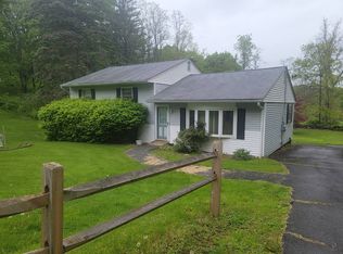 18 Old Indian Rd, Milton, NY 12547