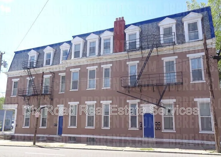 4200 Colerain Ave #103 — Photo 11