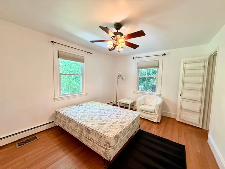 811 Forest Glen Rd — Photo 18