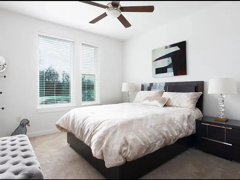 1900 Barton Springs Rd #2037 — Photo 19