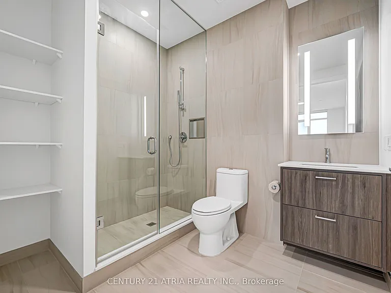858 Dupont St #Penthouse 03 — Photo 16