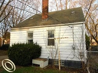 4th image of 17966 Harman St