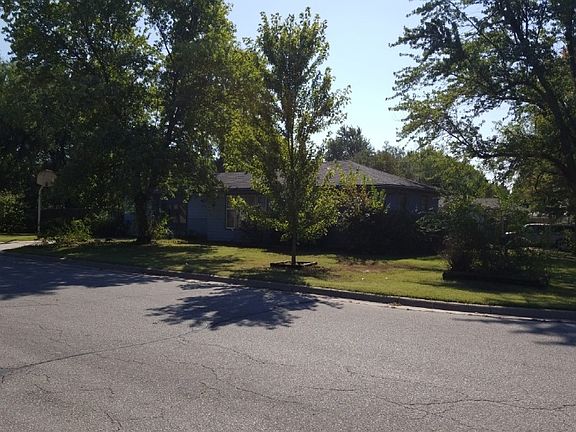 2nd image of 1821 W 3rd Ave