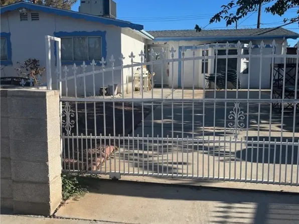 5201 Doe Ave, Las Vegas, NV 89146